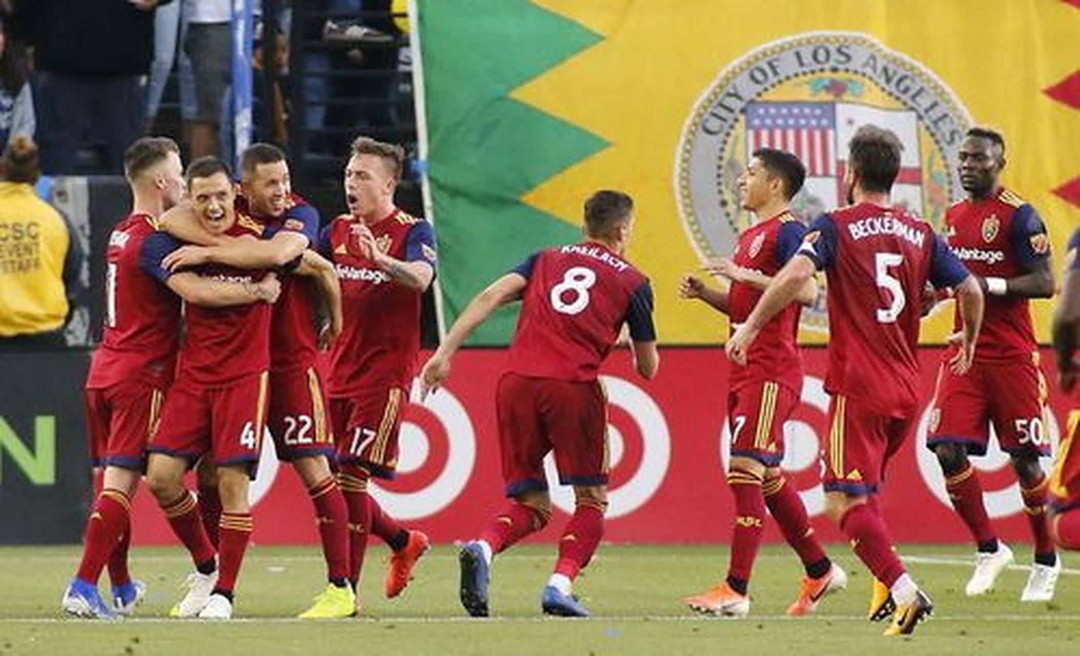 爱游戏包含国际比赛日亚特兰大伤情更新:国王杯节点到来,话题不断,赛季目标并未改变的词条